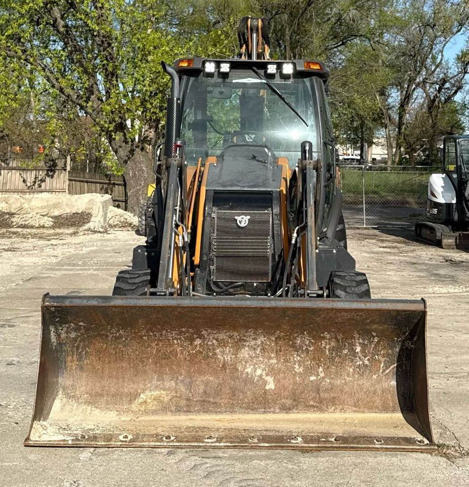 2019 Case  580 Super N